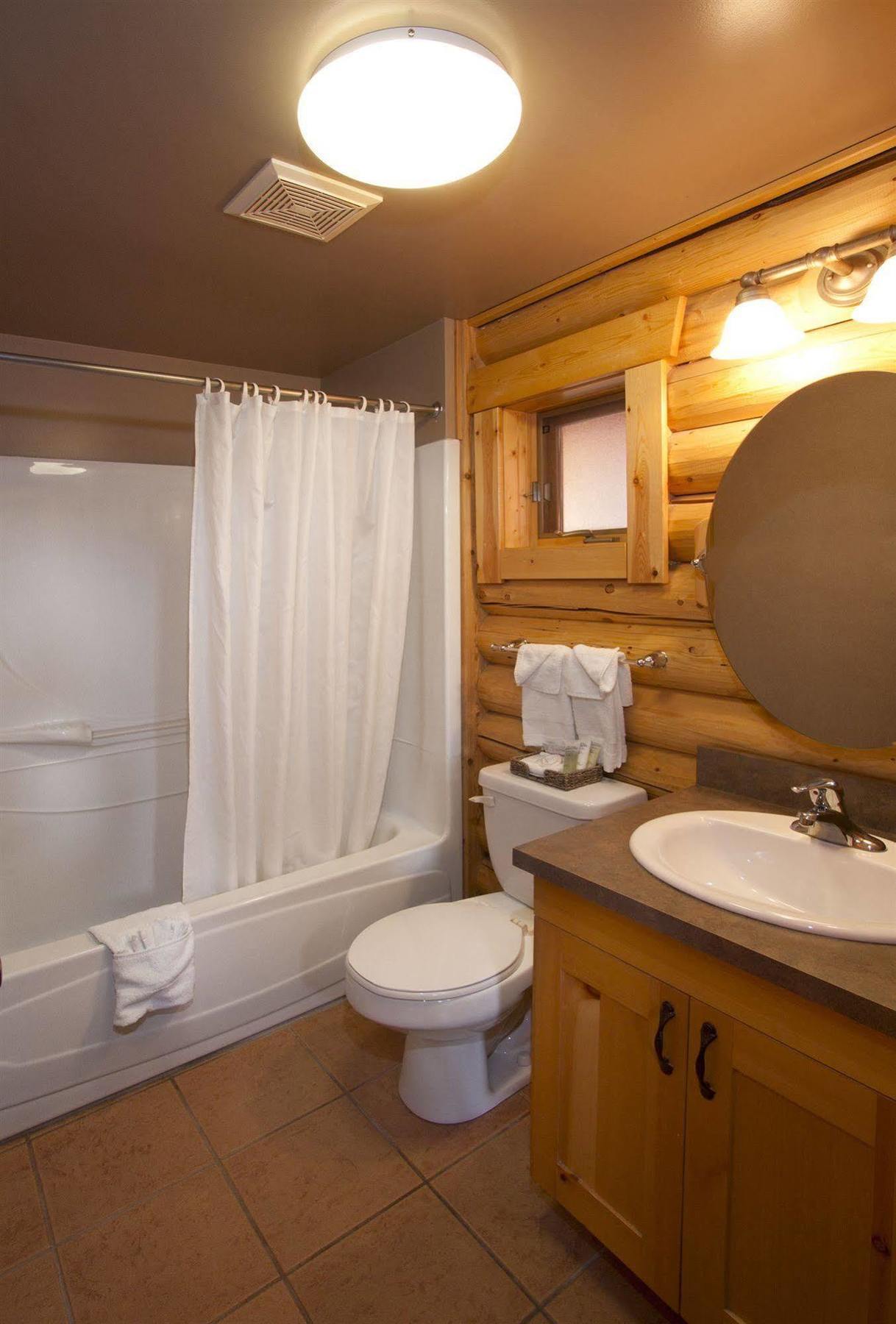 Lodge Miette Mountain