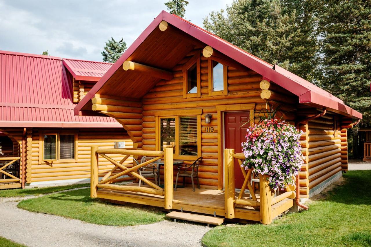 Lodge Miette Mountain *