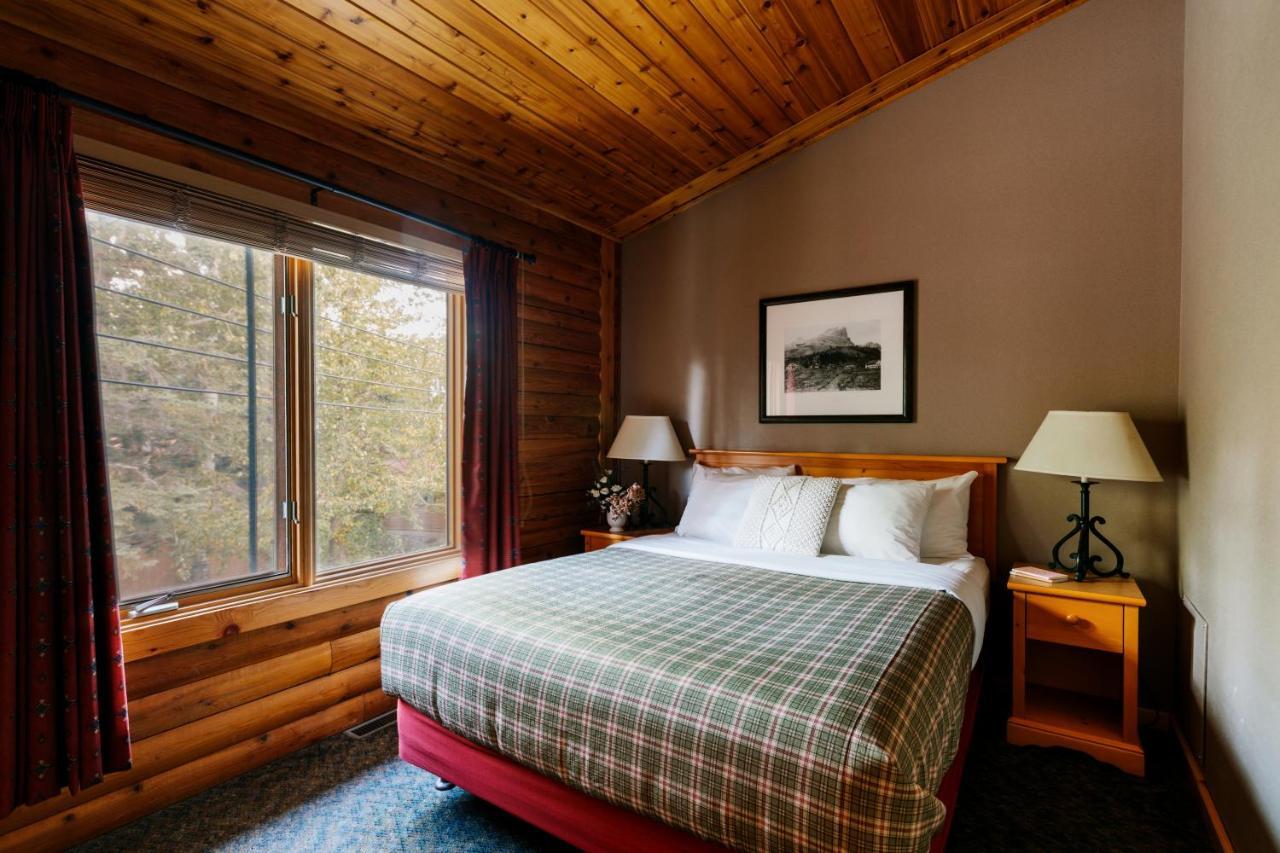 Lodge Miette Mountain Jasper